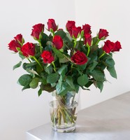 Rød rosebukett